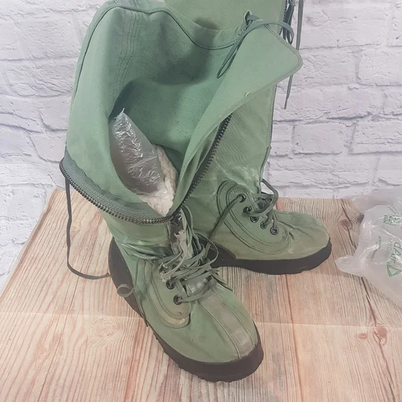 Muk Luks | Shoes | Muk Luk Us Military Issue Extreme Cold  display picture 1